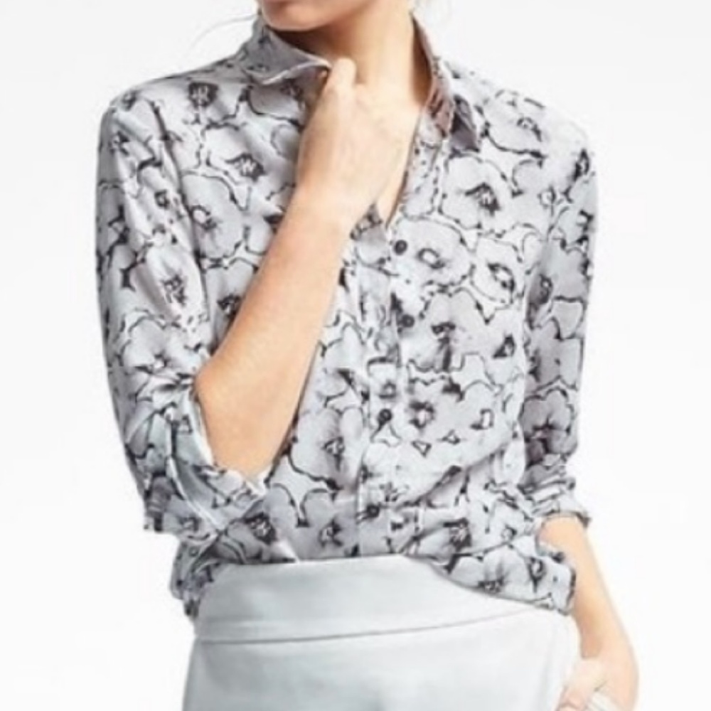 Banana Republic Dillon Fit Floral Blouse L
